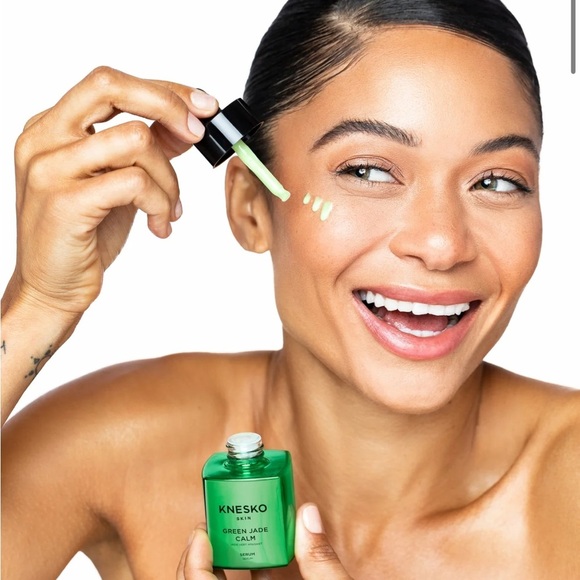 NIB Knesko GREEN JADE CALM SERUM 10ML - Picture 3 of 10